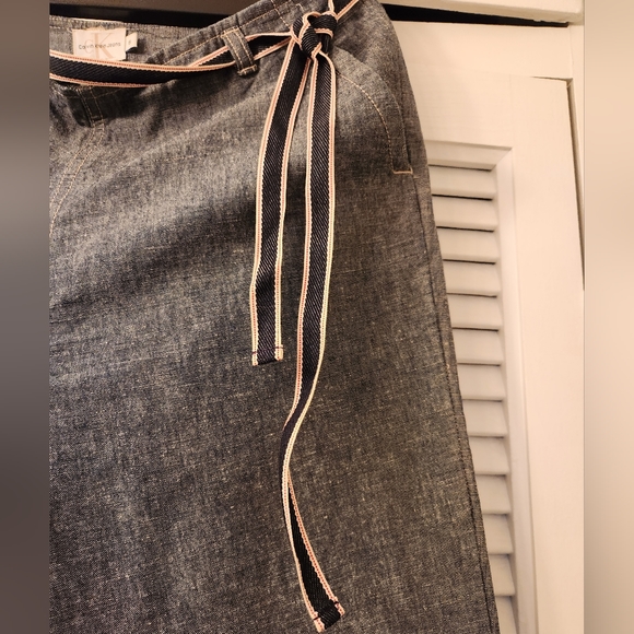 Calvin Klein ankle length pants, blue, size 6 - Picture 4 of 4